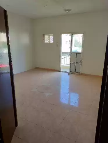 住宅 就绪物业 2 间卧室 U/F 公寓  出租 在 萨德 , 多哈 #7864 - 1  image 